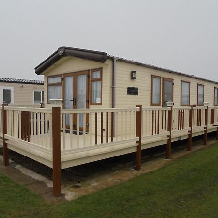 The Grange Ingoldmells: Elan 6 Berth, Central Heated, Wrap Around Decking エクステリア 写真
