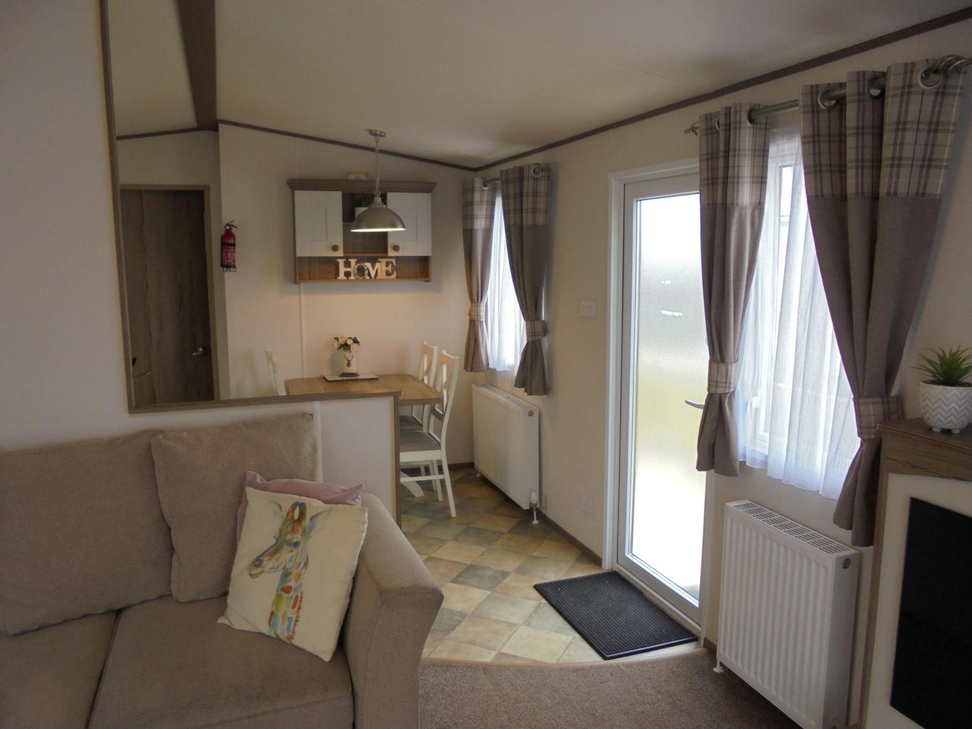 The Grange Ingoldmells: Elan 6 Berth, Central Heated, Wrap Around Decking エクステリア 写真