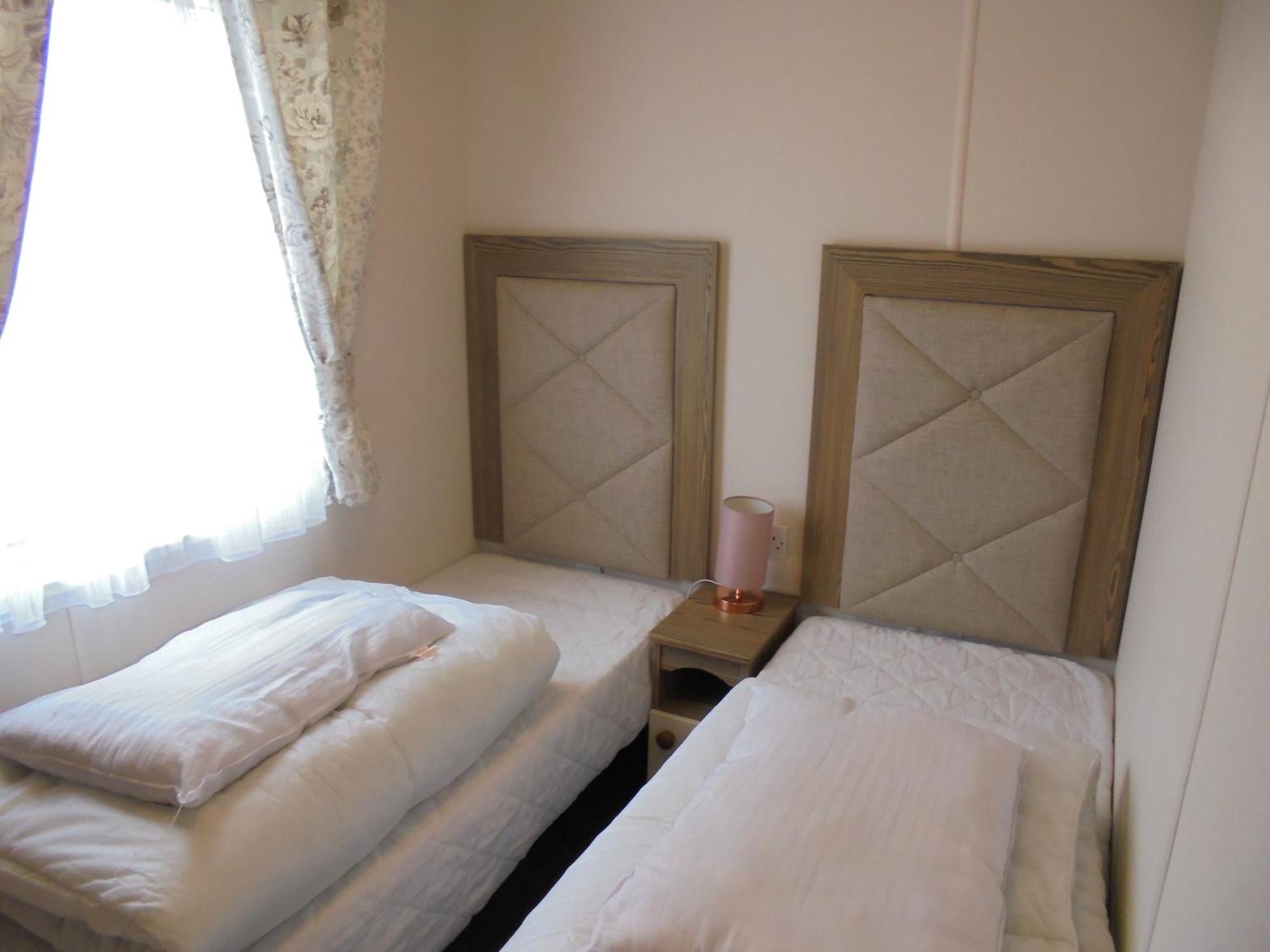 The Grange Ingoldmells: Elan 6 Berth, Central Heated, Wrap Around Decking エクステリア 写真