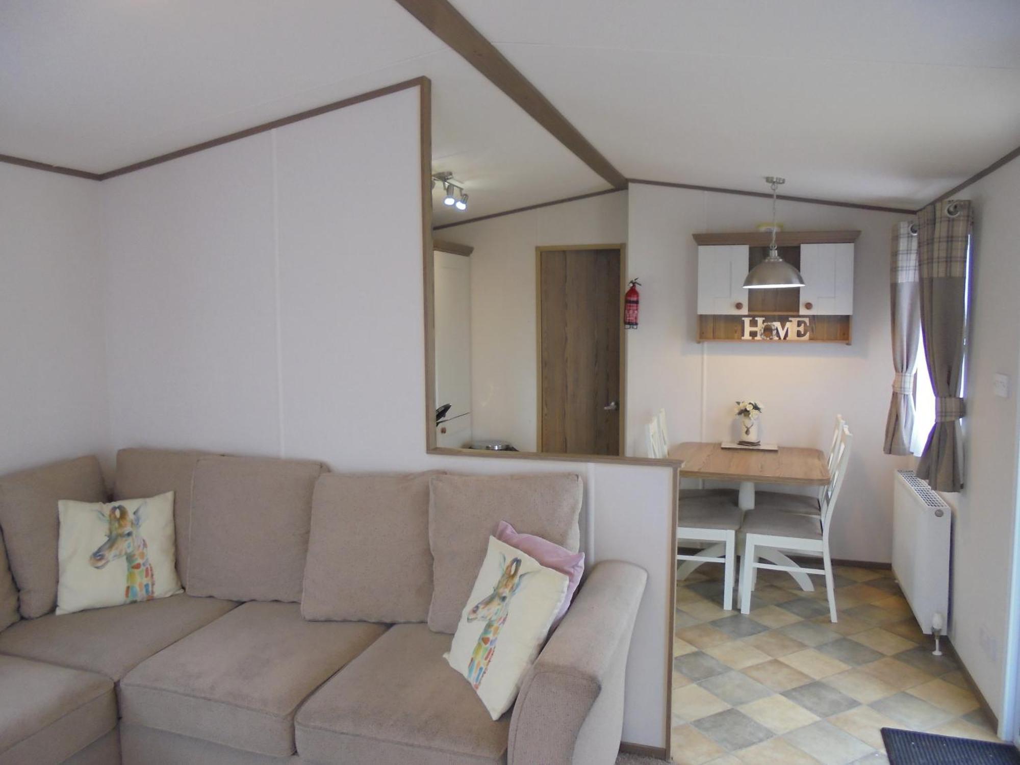 The Grange Ingoldmells: Elan 6 Berth, Central Heated, Wrap Around Decking エクステリア 写真